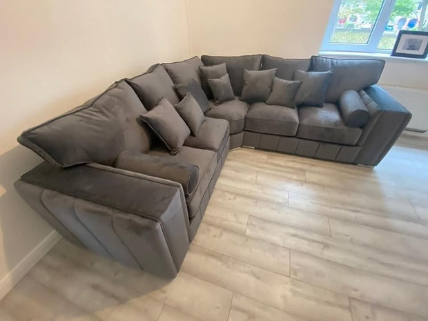 2C2 LAYLA SOFA ( GREY PLUSH VELVET )