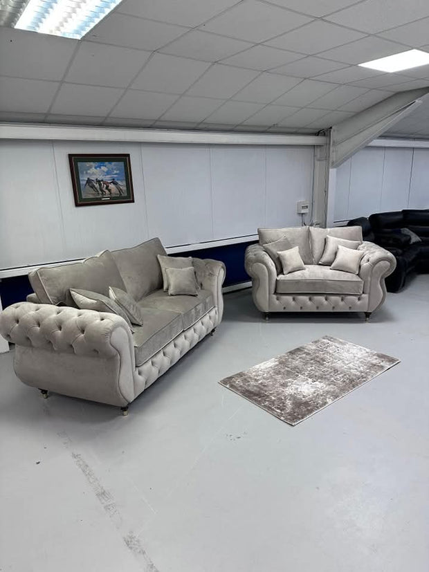 Royale RIO chesterfield sofa [ silver ]