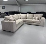 2C2 LAYLA SOFA in ice