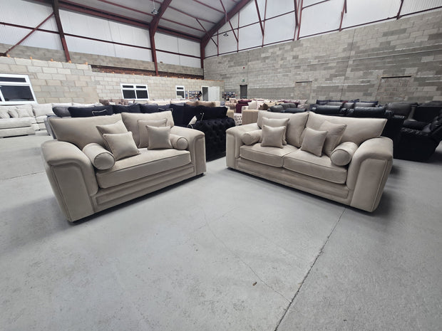 3+2 Zara Sofa Set – Cream Plush Fabric
